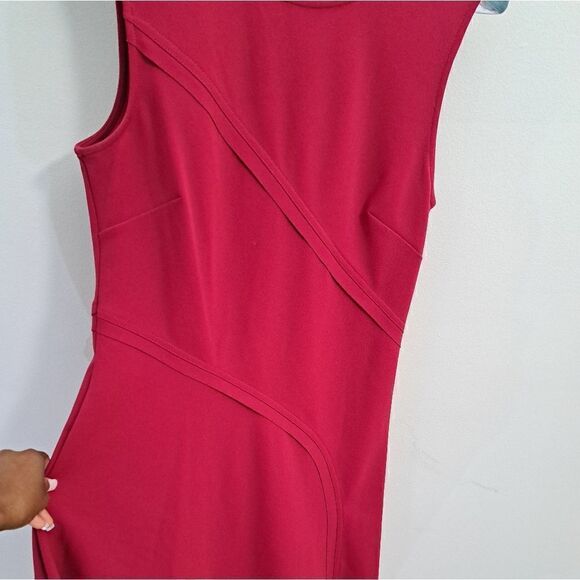 DKNY   - Picture 4 of 16